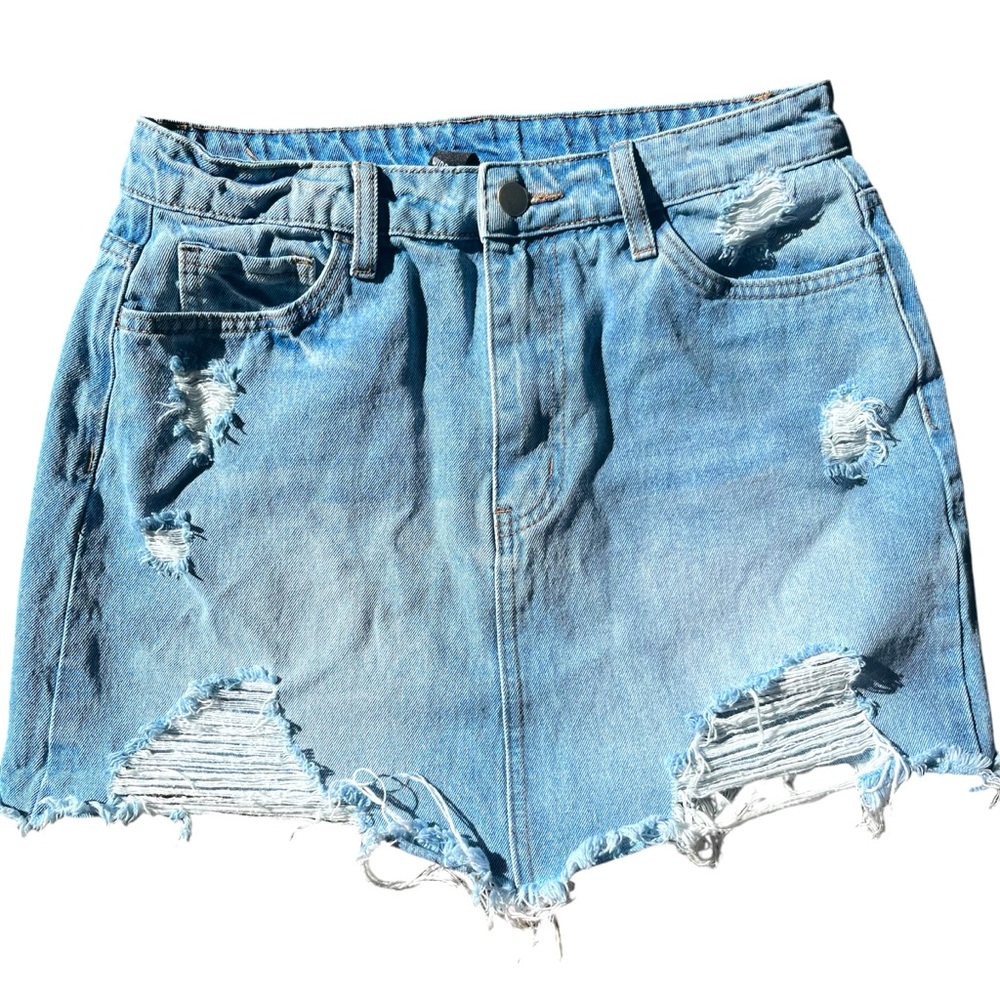 Windsor Distressed Denim 5 pocket Mini Shirt sz 29 Light Wash